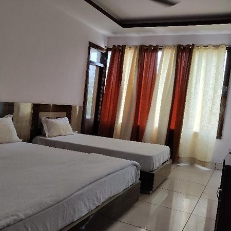 Oyo Hotel Laksh Kurukshetra Exteriér fotografie