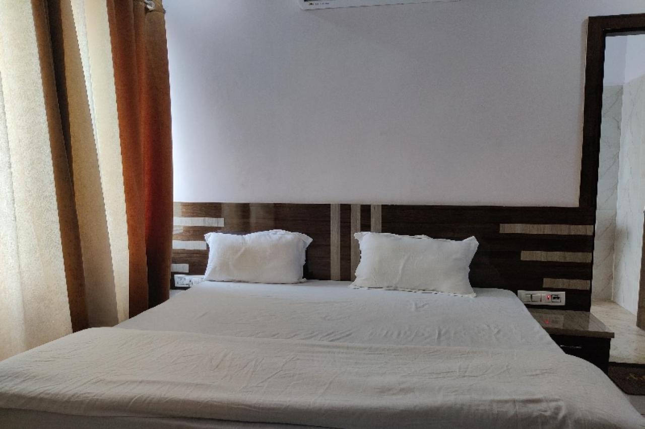 Oyo Hotel Laksh Kurukshetra Exteriér fotografie