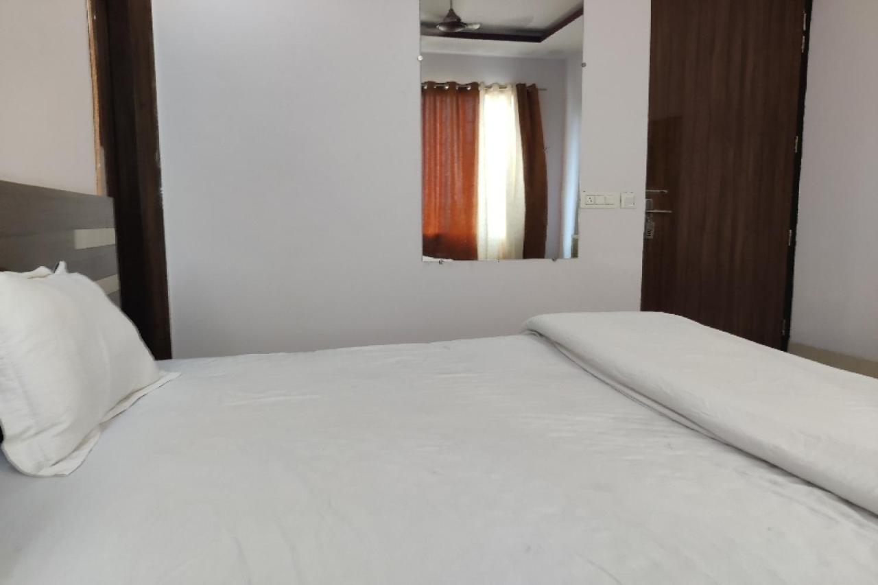Oyo Hotel Laksh Kurukshetra Exteriér fotografie
