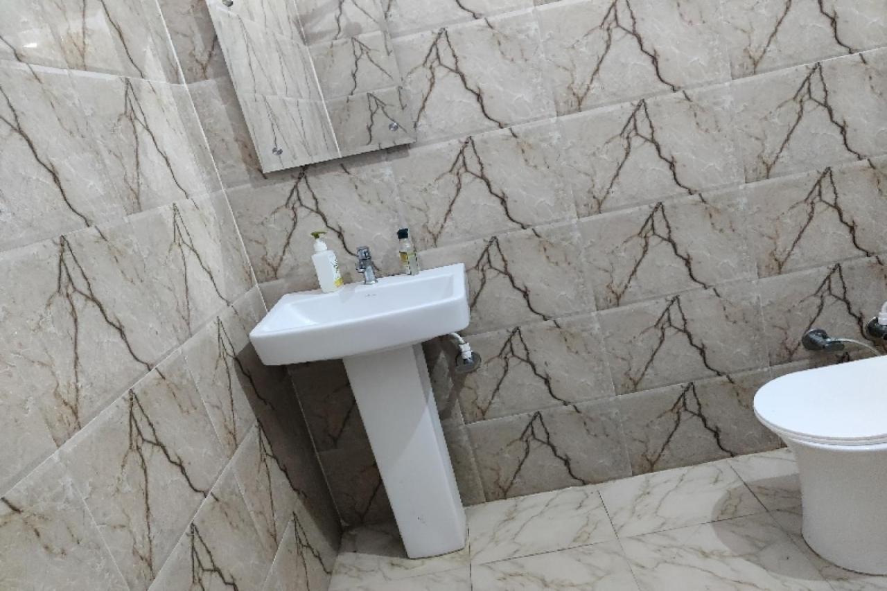 Oyo Hotel Laksh Kurukshetra Exteriér fotografie